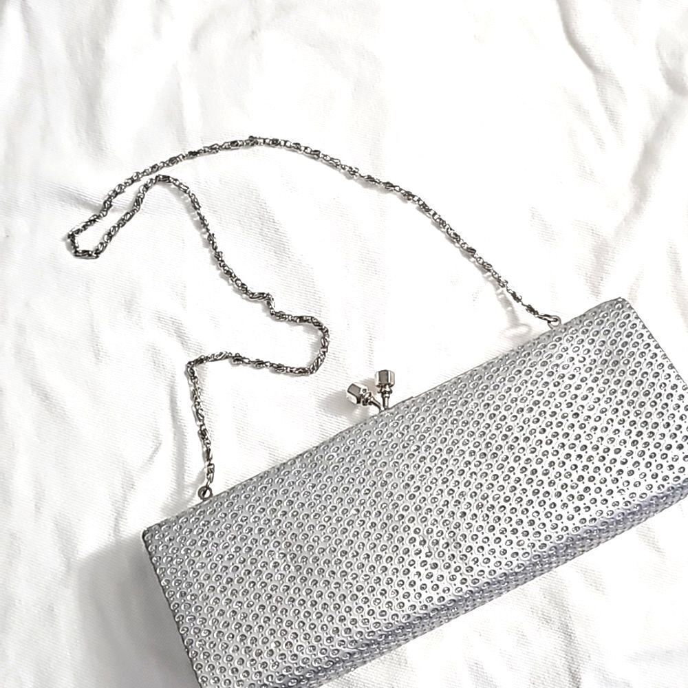 Boutique bag silver oblong evening clutch with chain strap